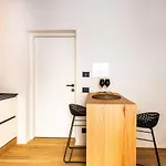 Candeloro Boutique Apartments By Wonderful Italy