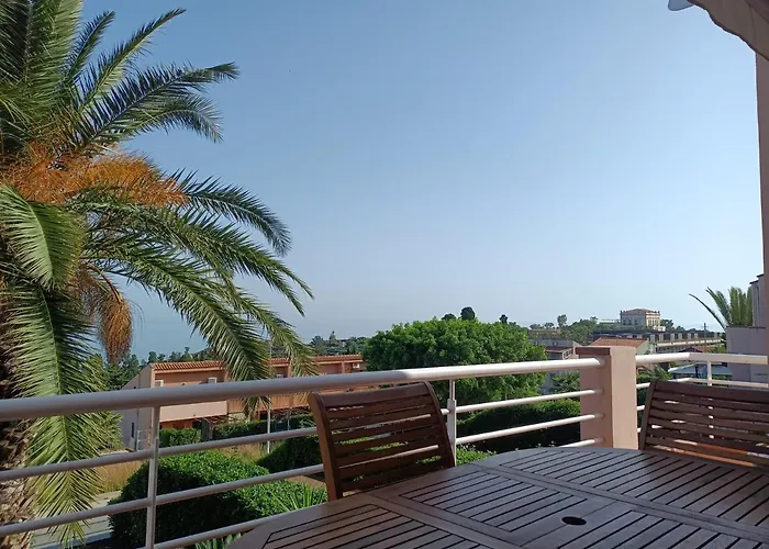Magabu\' - Swimming Pool And Free Parking