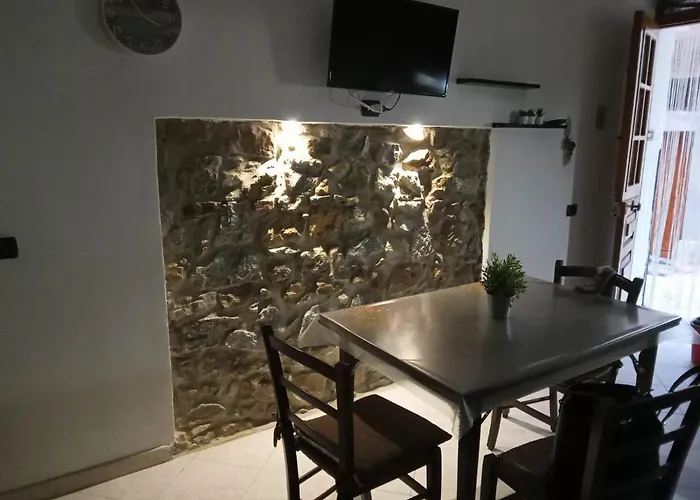 Vanni Apartments