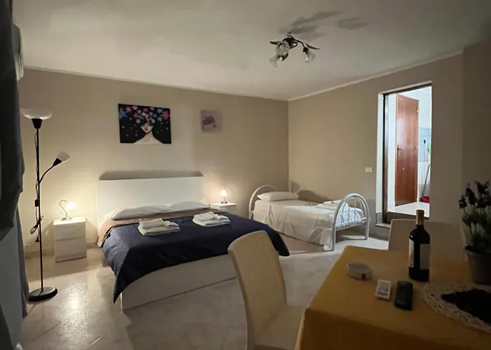Domus Aurea Apartment Cefalu