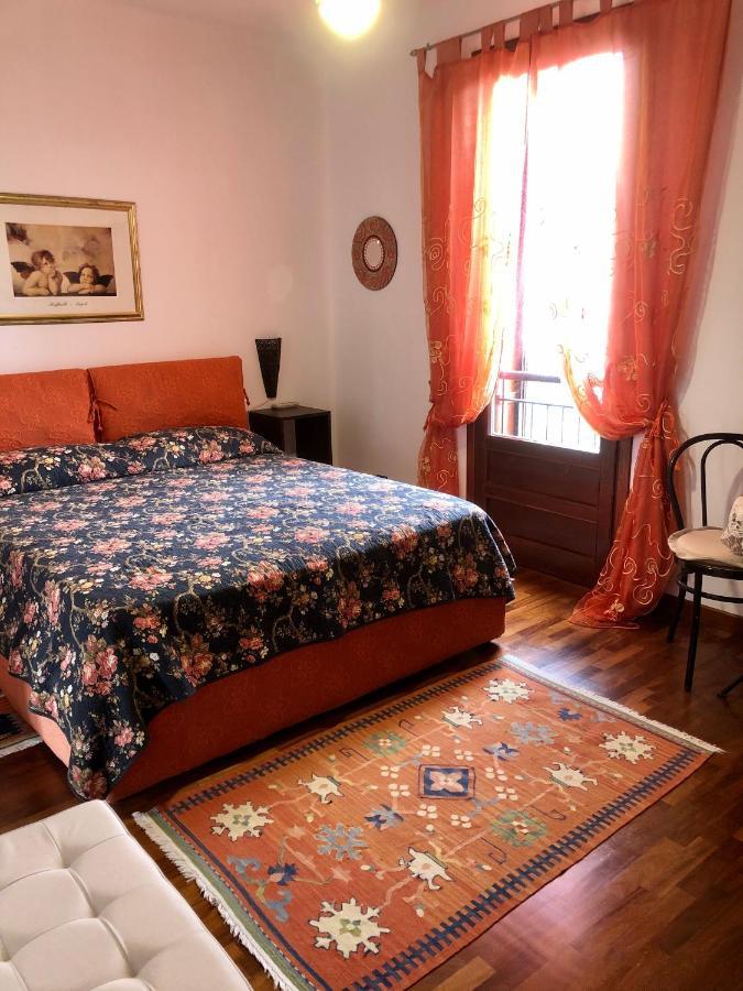 Roomantic & Piscina Idromassaggio Bed & Breakfast Cefalu
