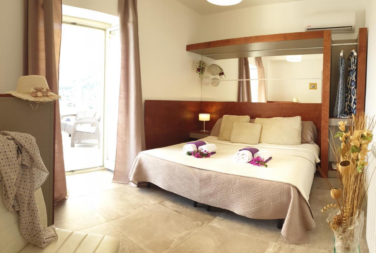 Villa La Vista - By Vacation Service Cefalu