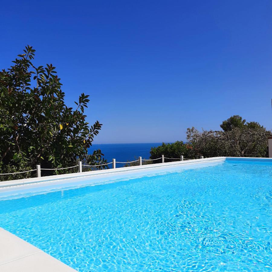 Lo Spada Rooms B&B Bed & Breakfast