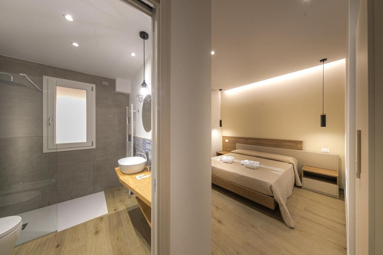 Guest house Coresi Cefalu