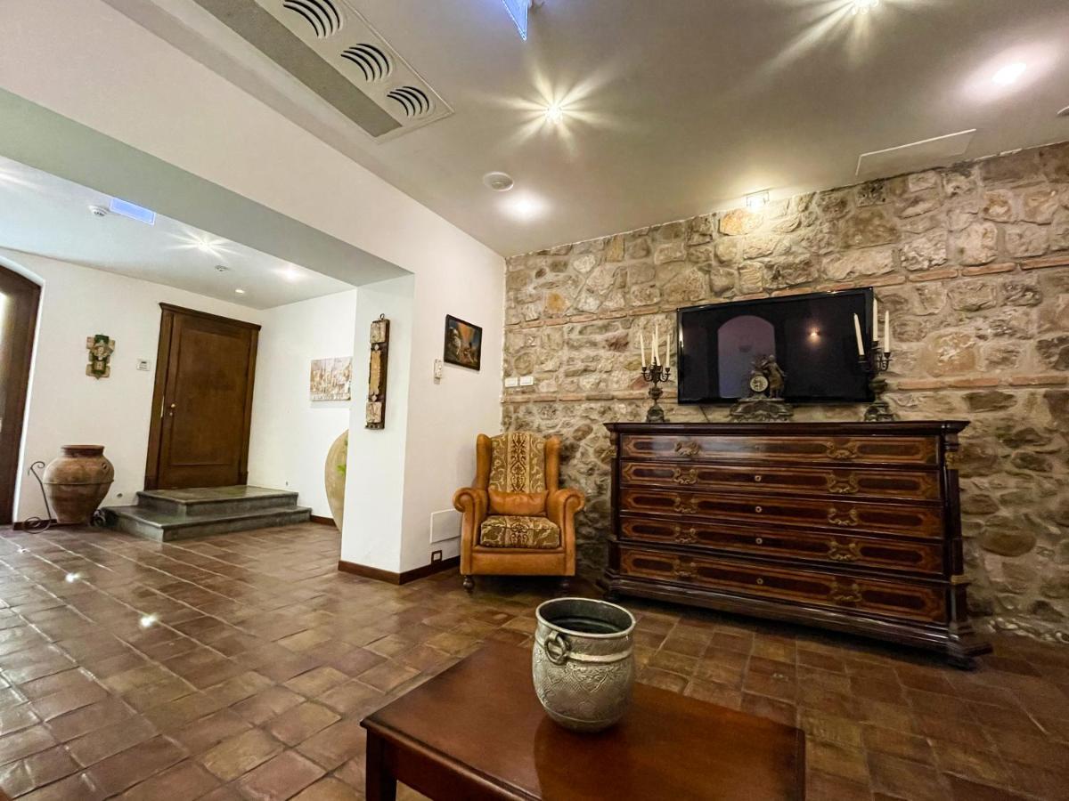 Hotel La Plumeria Cefalu