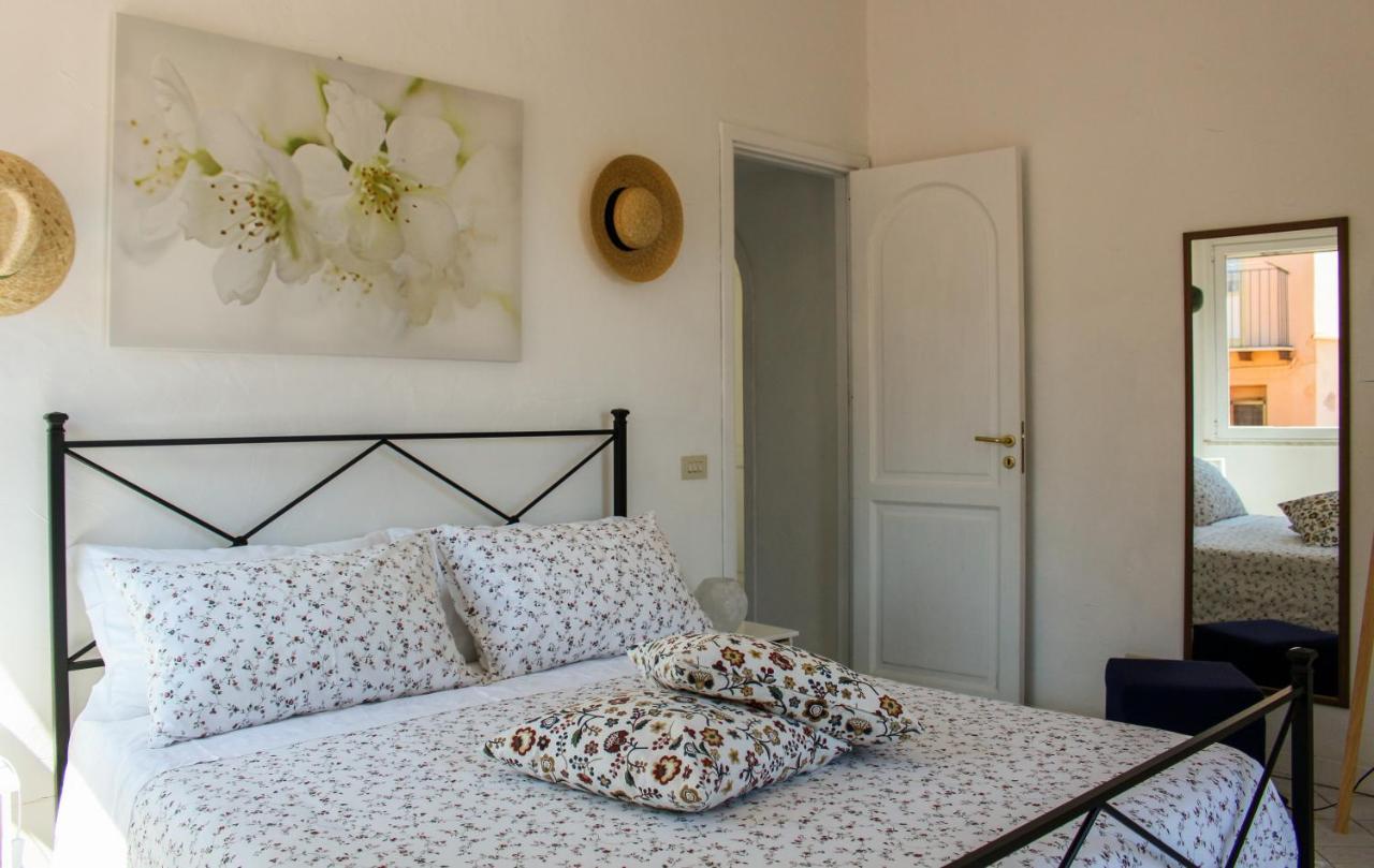Azzurro Bed & Breakfast 3*