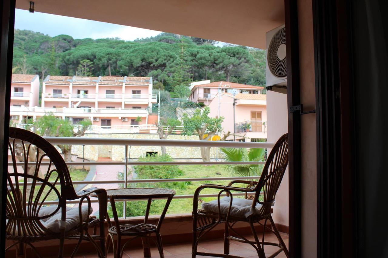 Magabu' - Swimming Pool And Free Parking Apartment