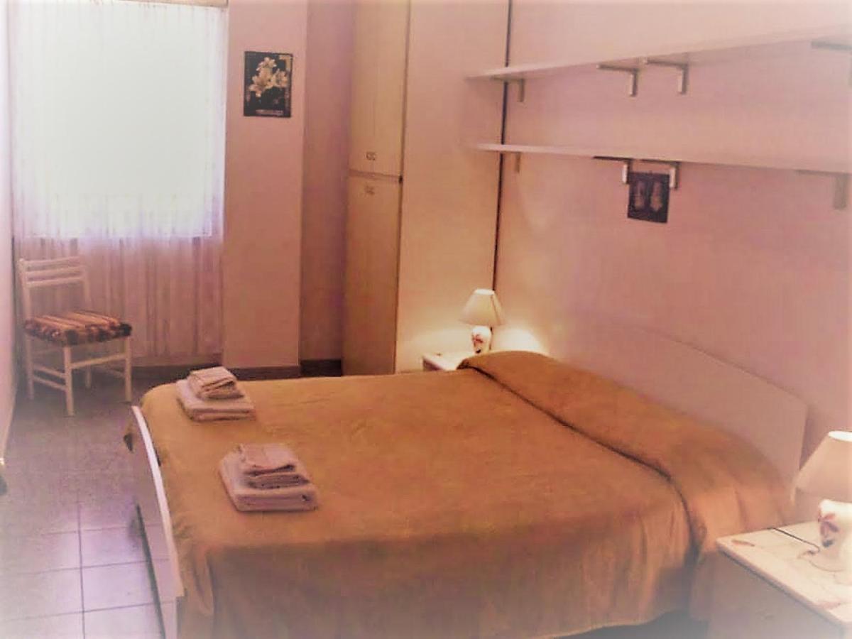Apartment Bilocale Sul Lungomare Di Marechiaro Holiday *