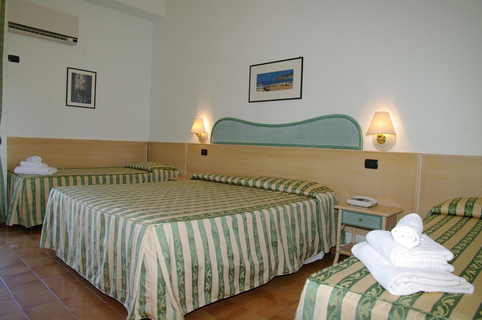 Belvedere Hotel 3*