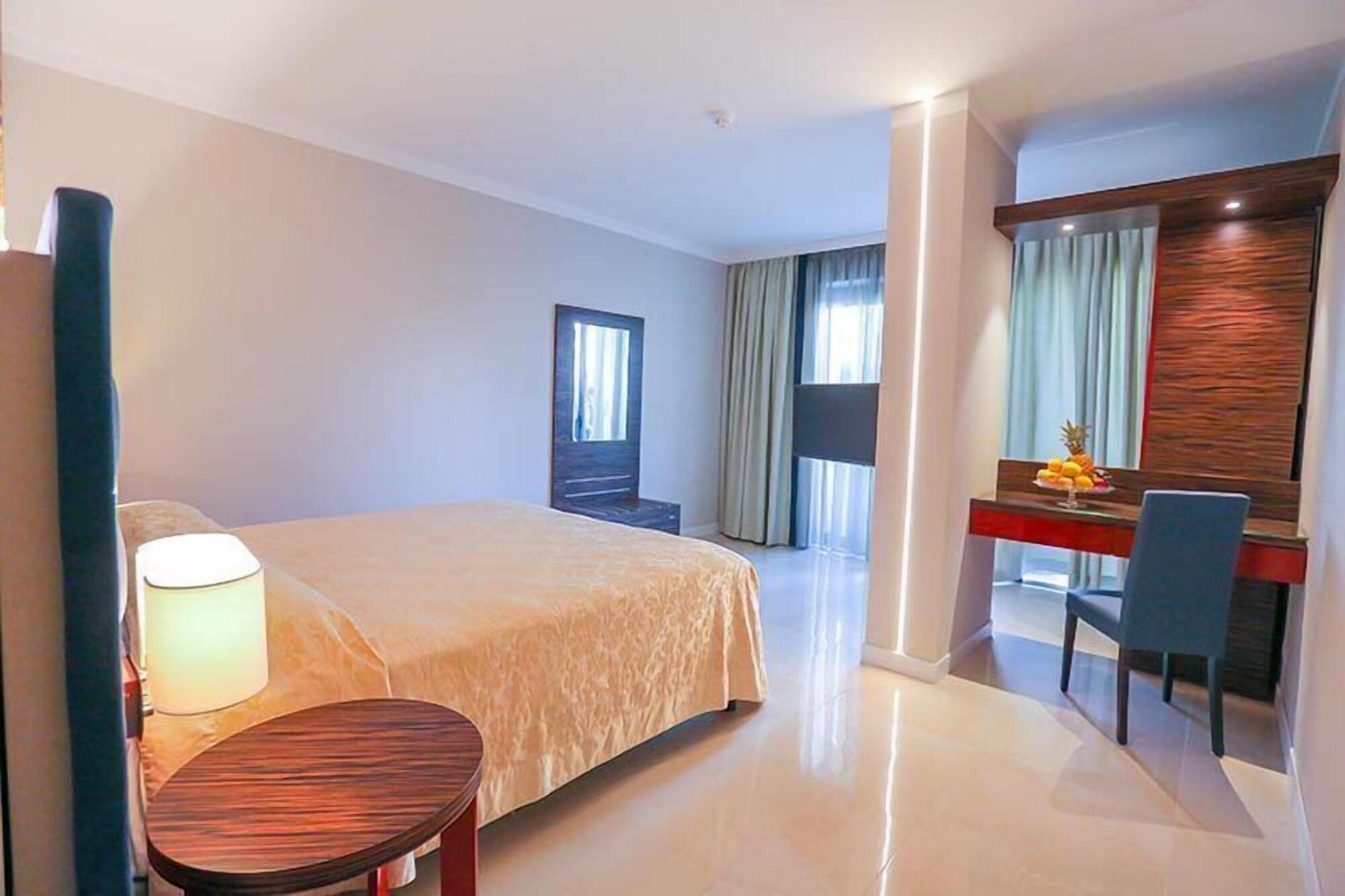 Hotel Victoria Palace 4*
