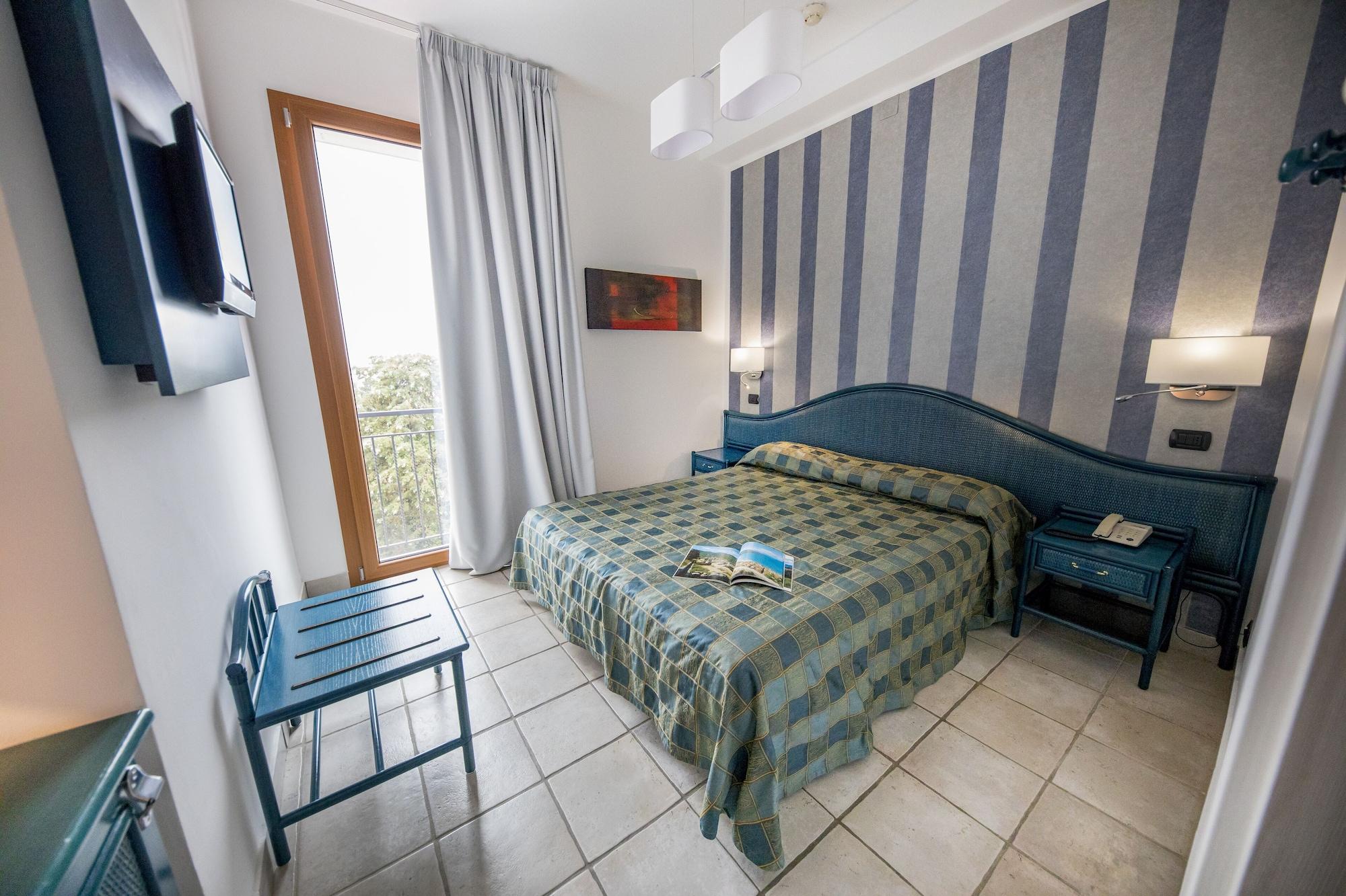 Hotel Baia Del Capitano Cefalu