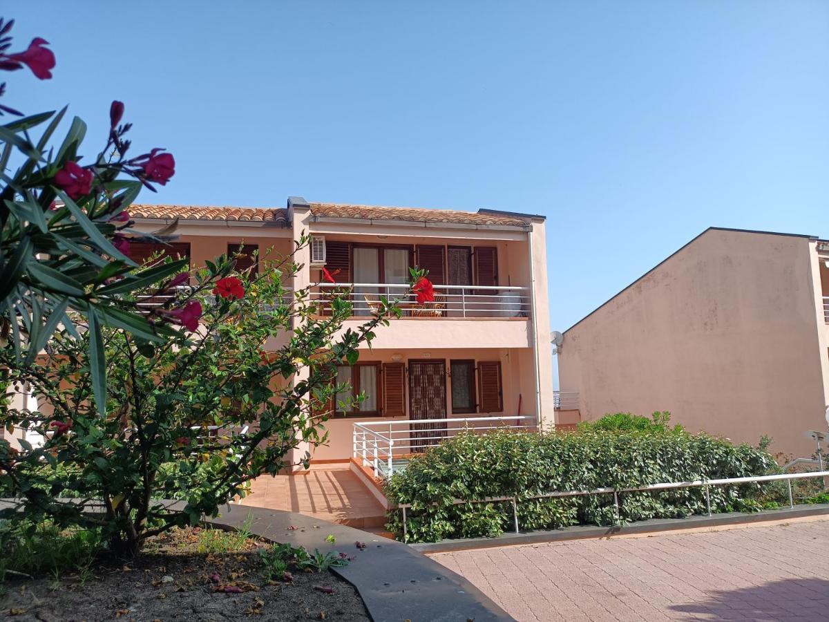 Magabu' - Swimming Pool And Free Parking Apartment