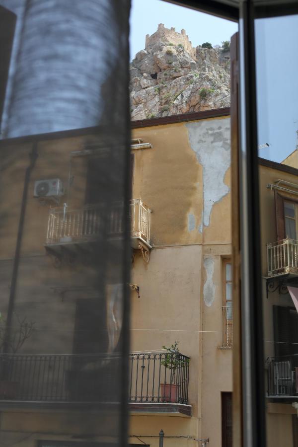 Apartment Garibaldi Cefalu
