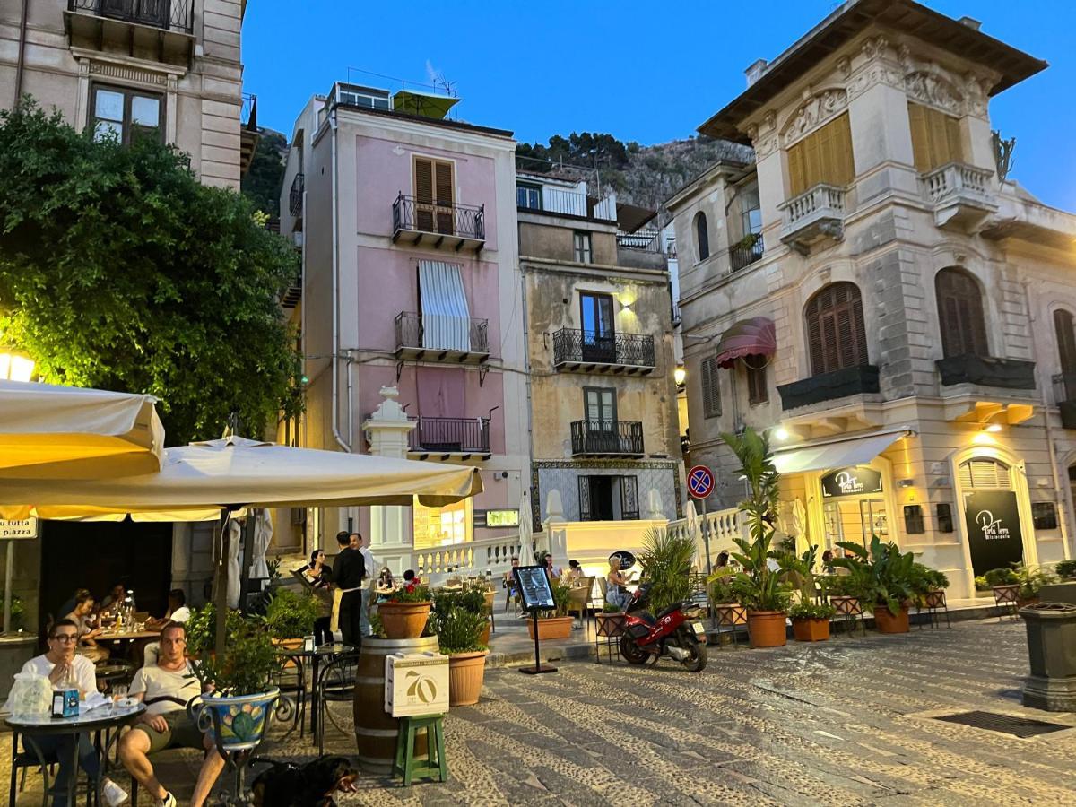 Apartment La Piazza E Mia Cefalu