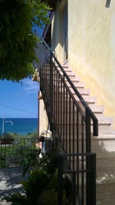 Casa Plaja Degli Uccelli Apartment