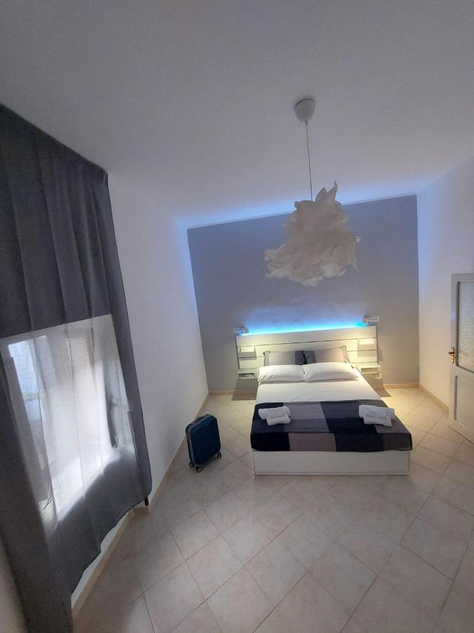 Apartment Sikelia House *