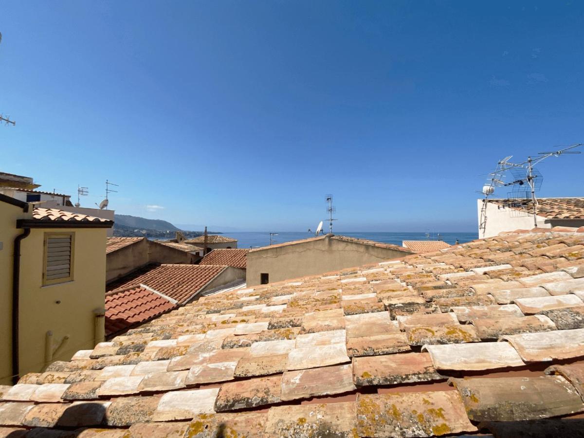 Rocksea Attic Floor Cefalu