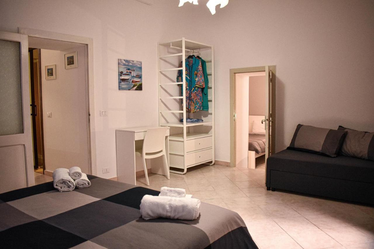 Sikelia House *