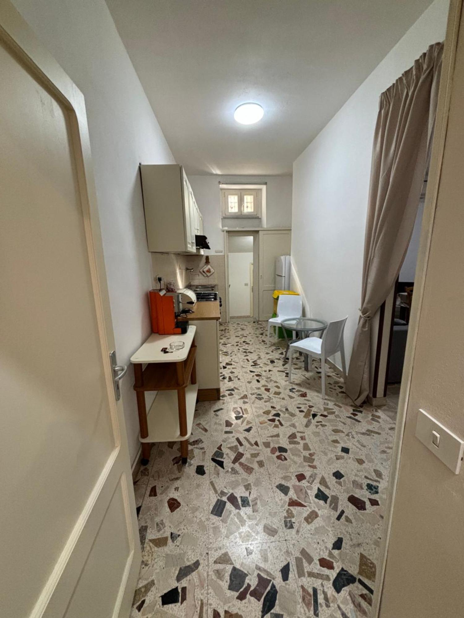 November House Apartment *