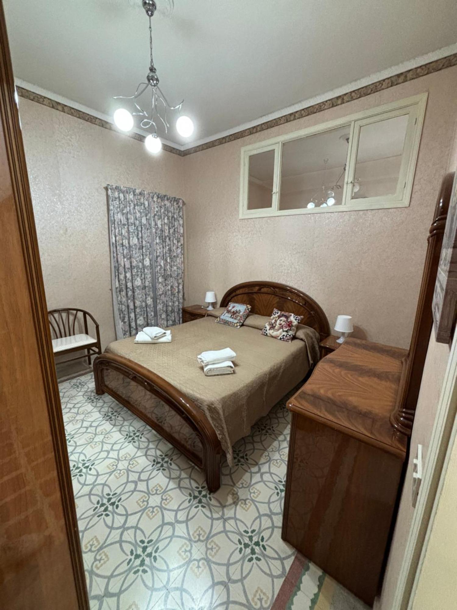 November House * Cefalu