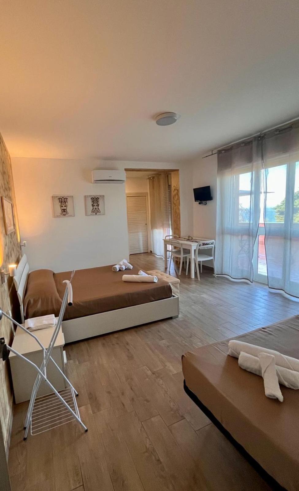 Cefalu Suite *
