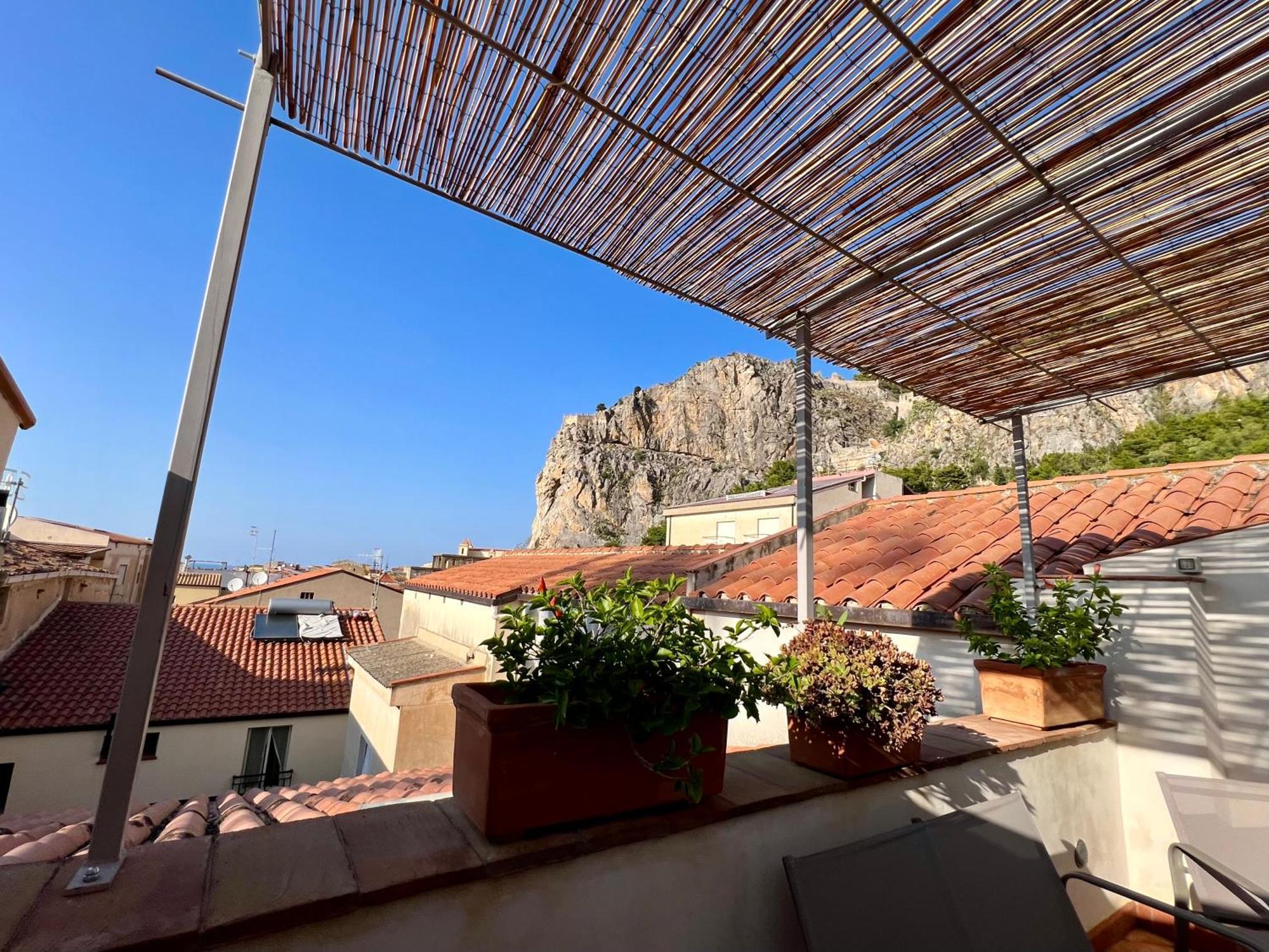 Cortile Umberto I * Cefalu