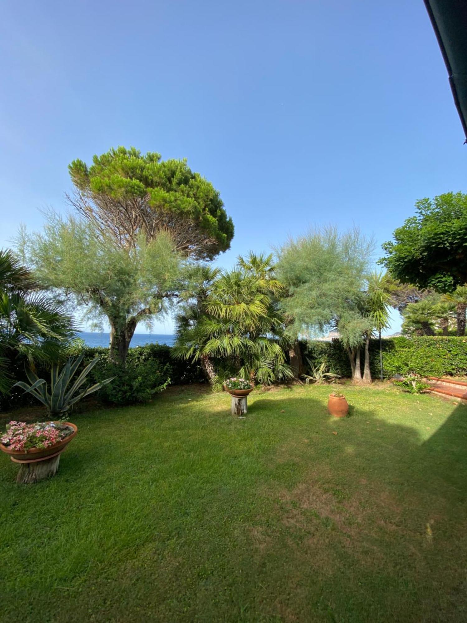 Villa Azzurra *
