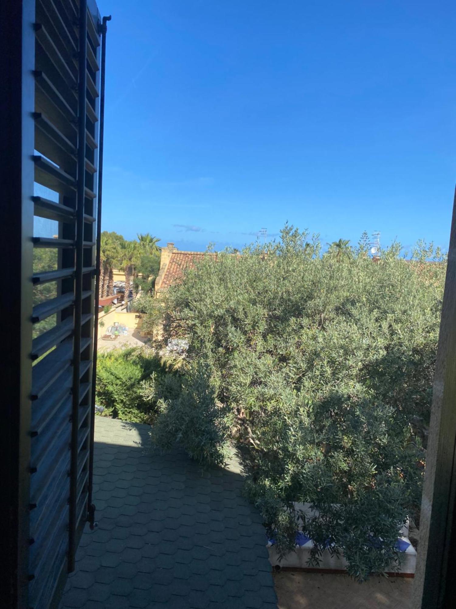 Villa Al Mare Baia Emiri Mazzaforno *