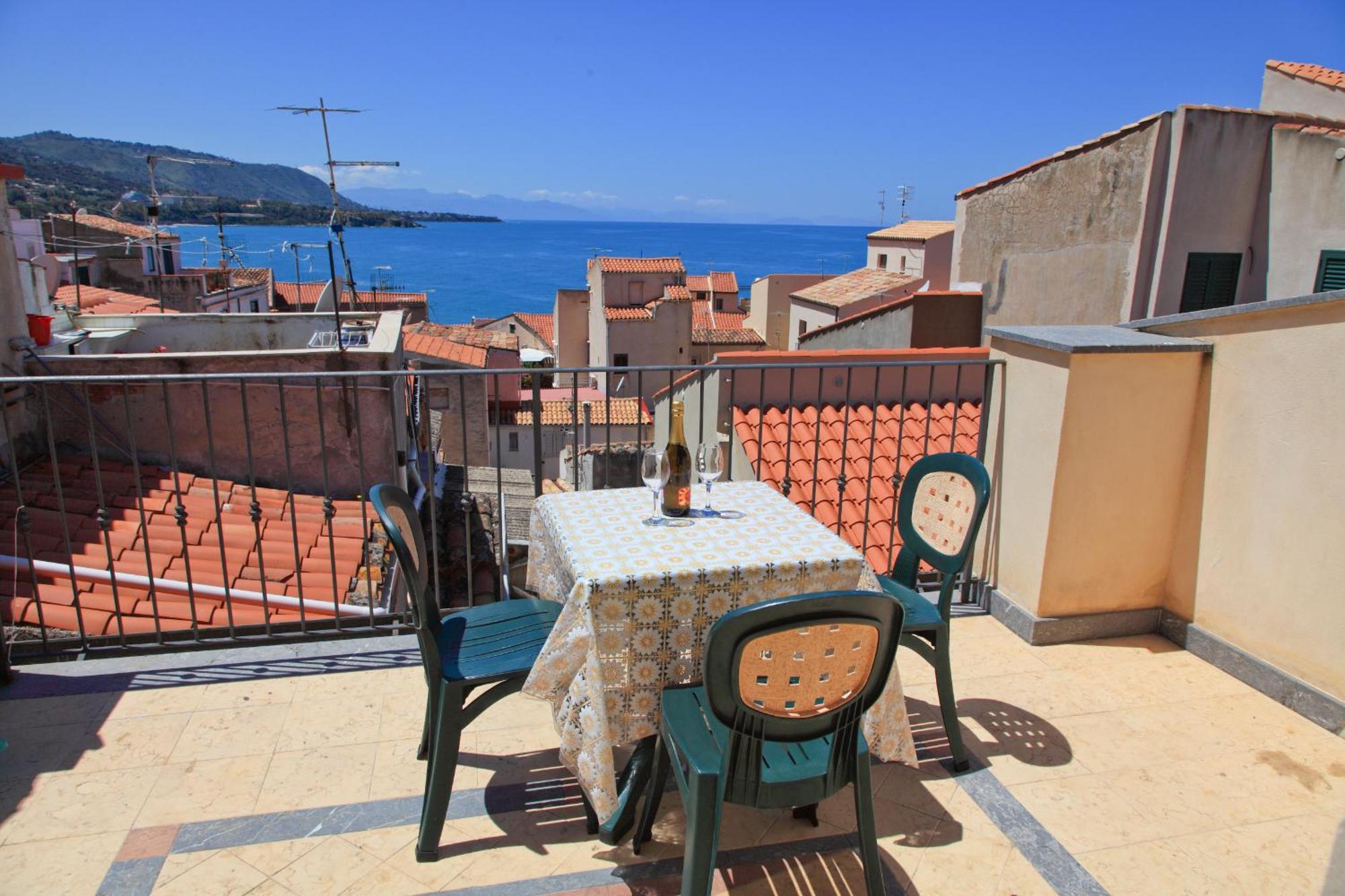 Mediterraneo - By Vacation Service Cefalu