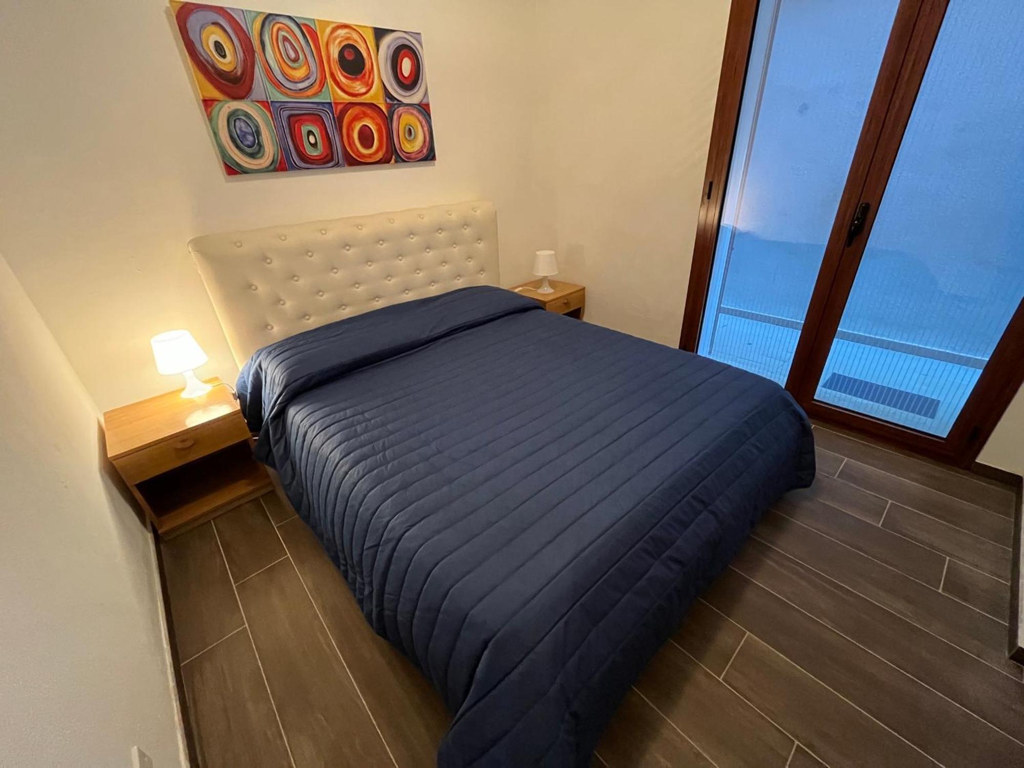 Sea House 102 *