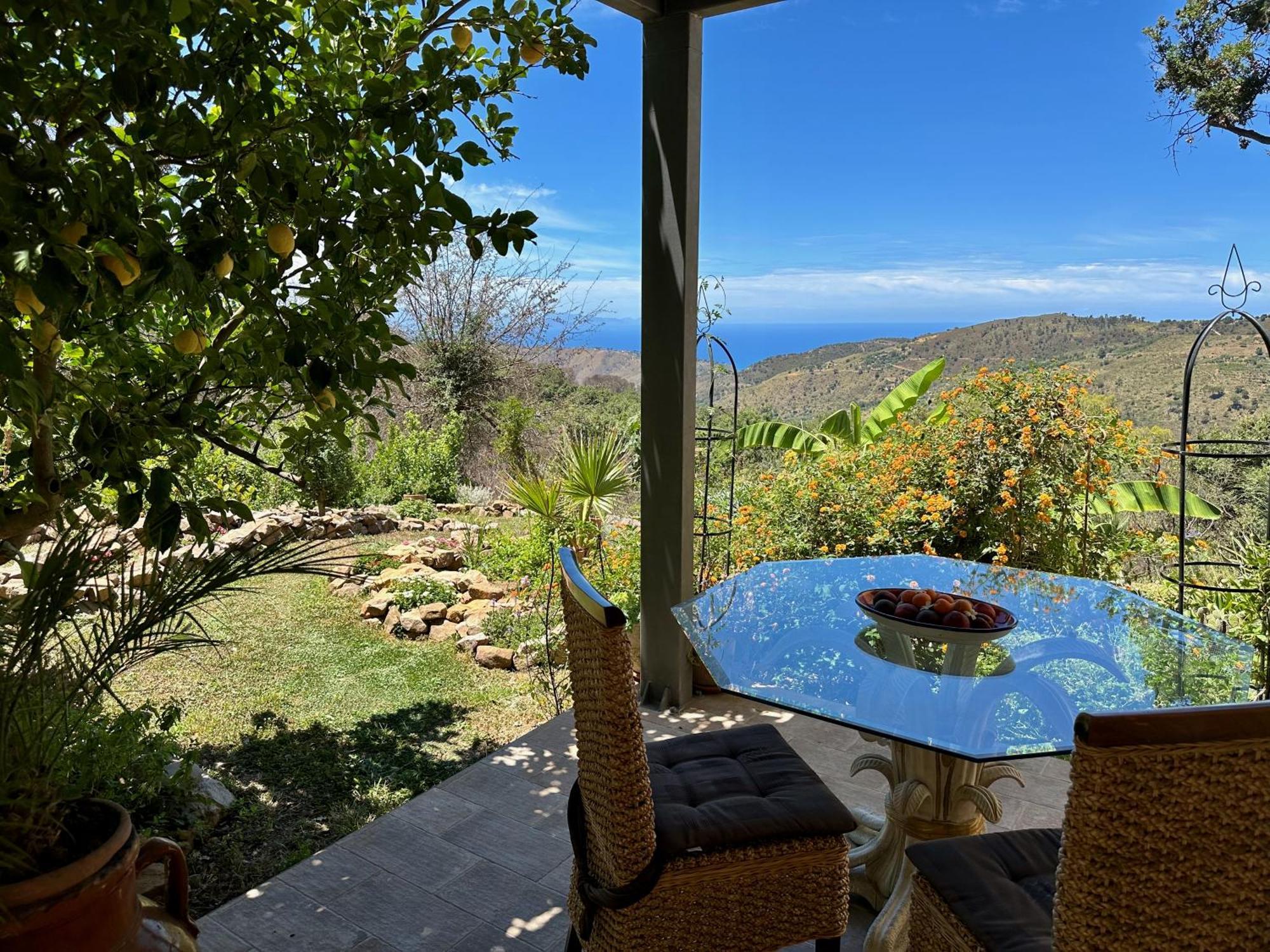 Forest Hideout Gasthof Cefalù