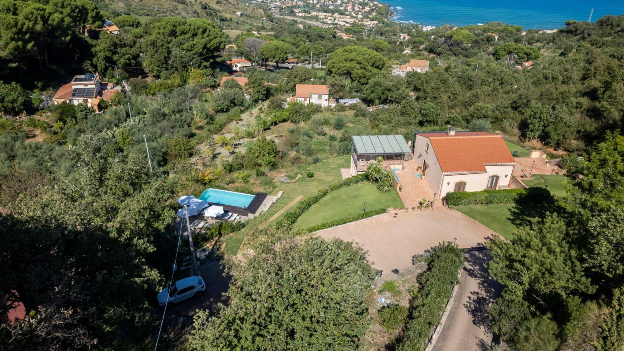 Bed & Breakfast B&B Le Ginestre Cefalu