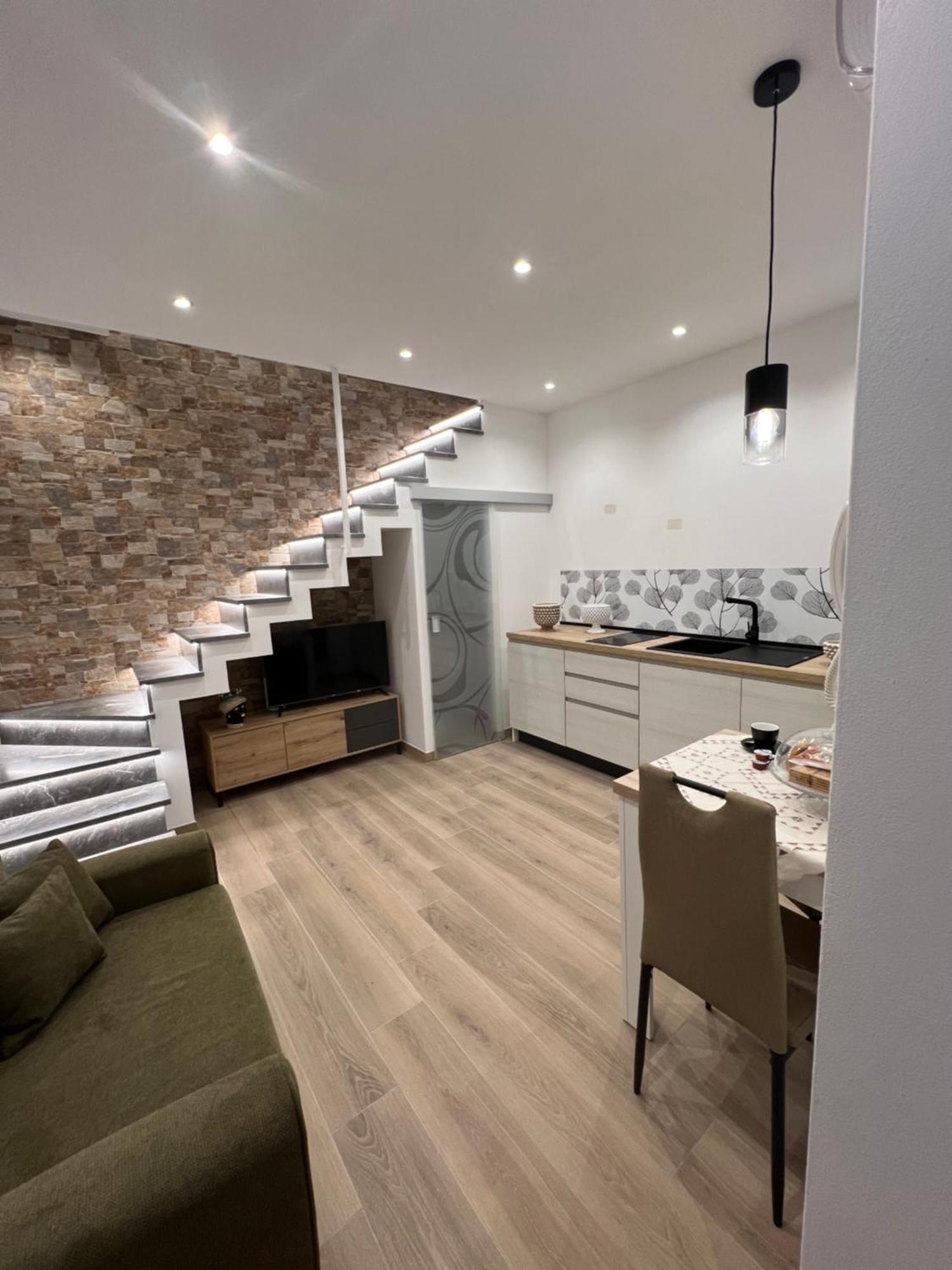Ad Un Passo Dalla Rocca Luxury Apartment