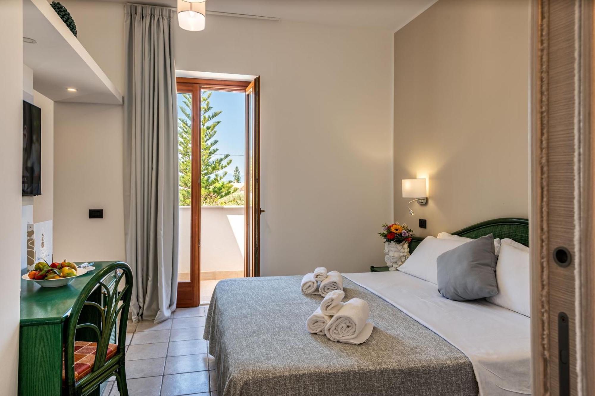 Baia Del Capitano 4* Cefalu
