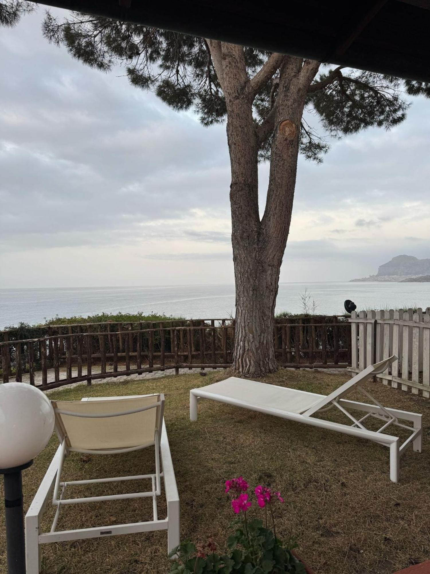 Giulia Fronte Mare Con Privata * Cefalù
