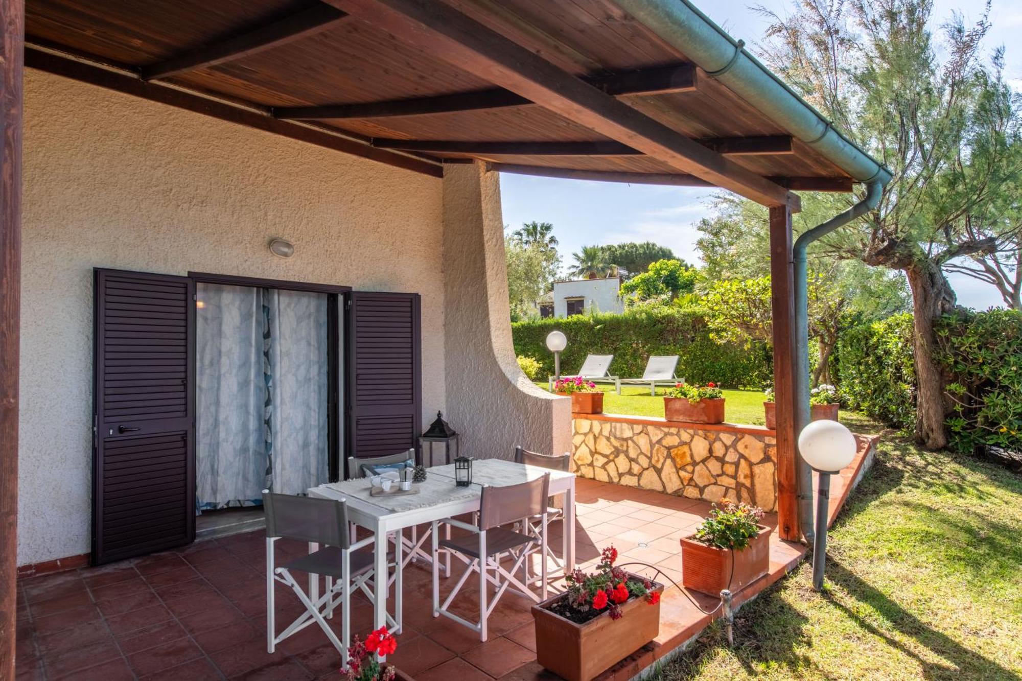 Giulia Fronte Mare Con Privata Villa *