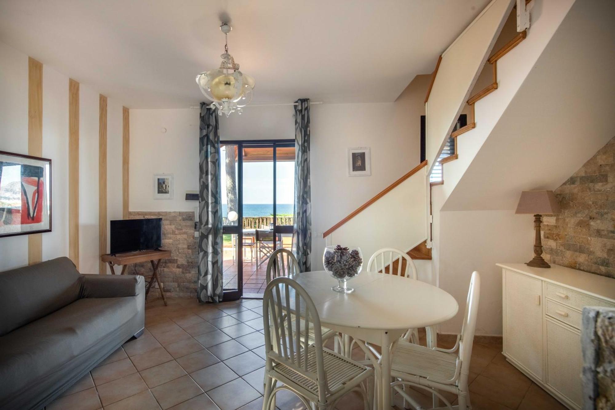 Giulia Fronte Mare Con Privata Villa