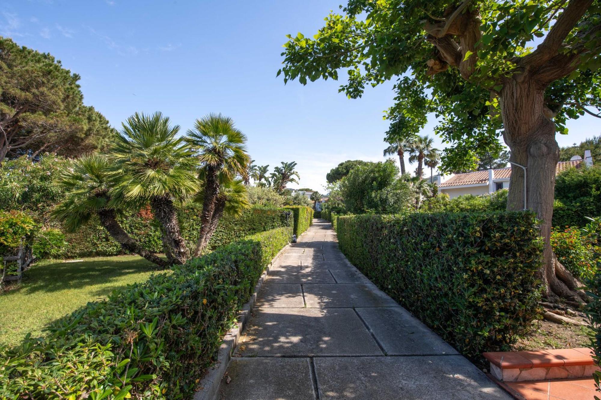 Giulia Fronte Mare Con Privata Villa *