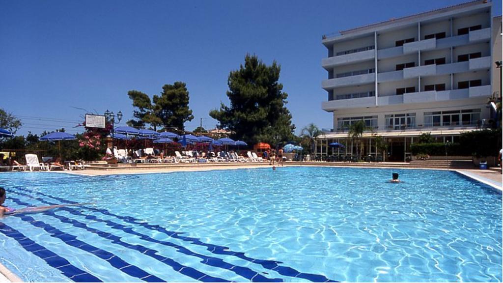 Hotel Santa Lucia Le Sabbie D'oro 4*