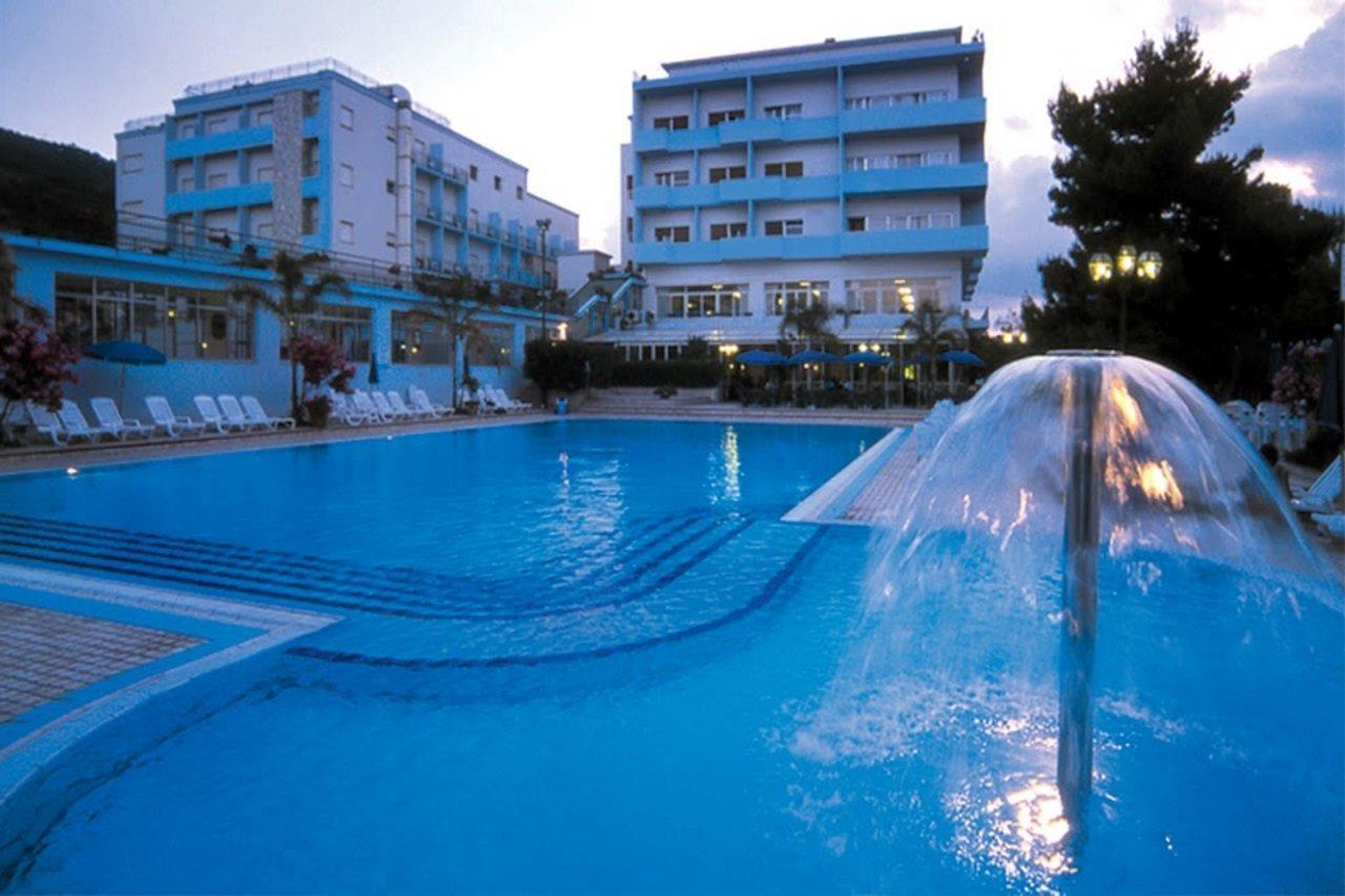Hotel Santa Lucia Le Sabbie D'oro 4*