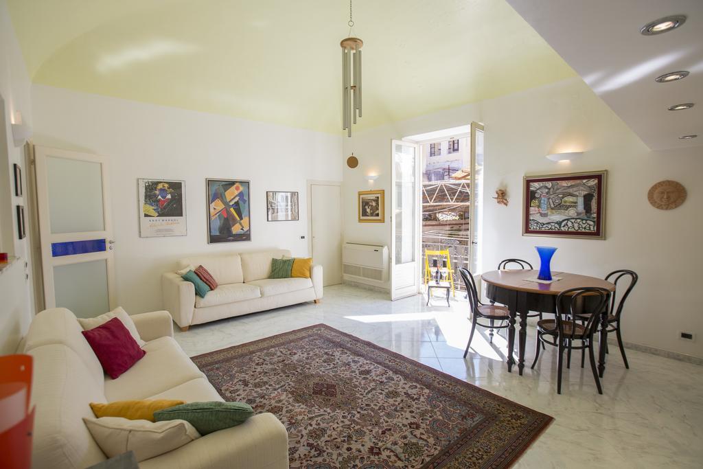 Domus Osterio Magno Apartment