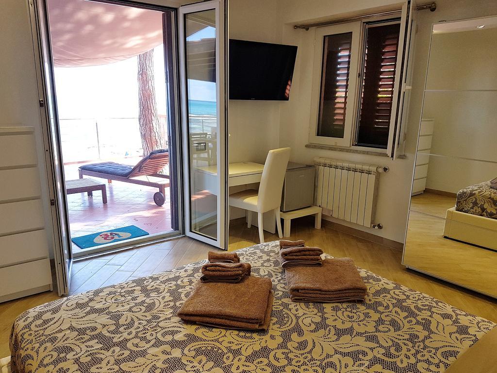 Guest house Brezza Marina 2*