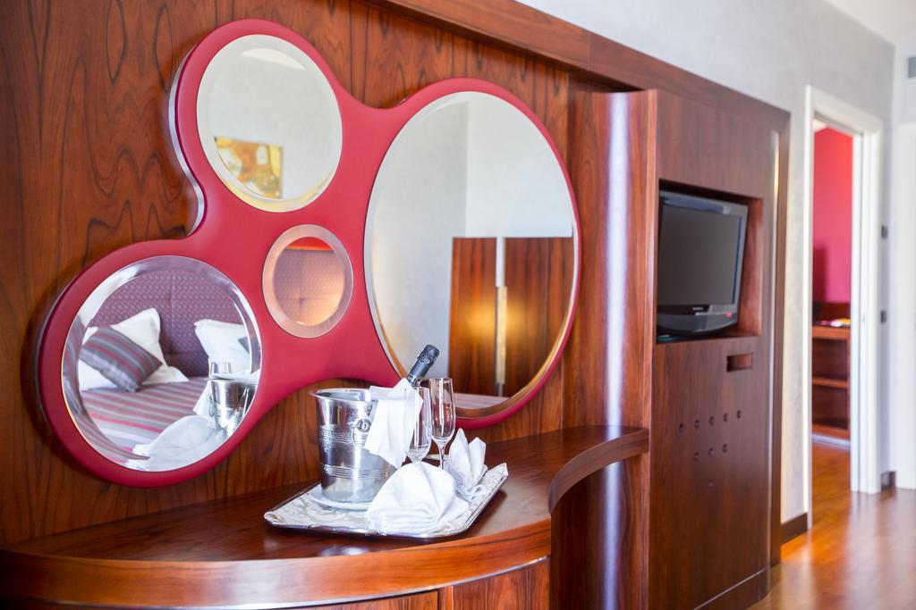 Sea Palace Hotel 5*
