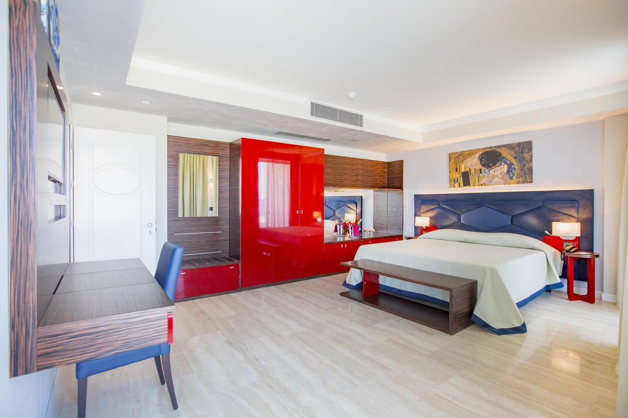 Hotel Victoria Palace 4*