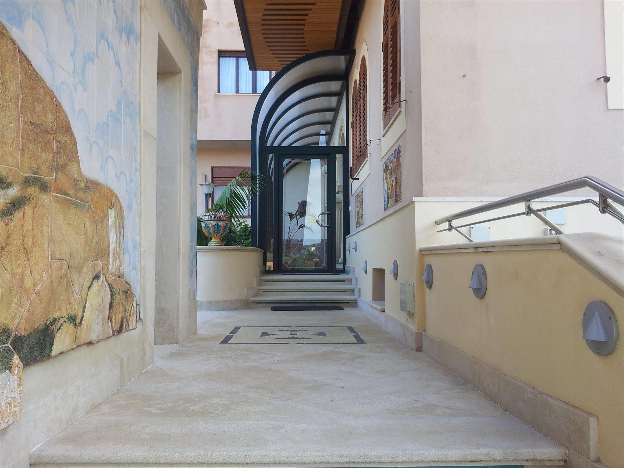 Belvedere Hotel 3*