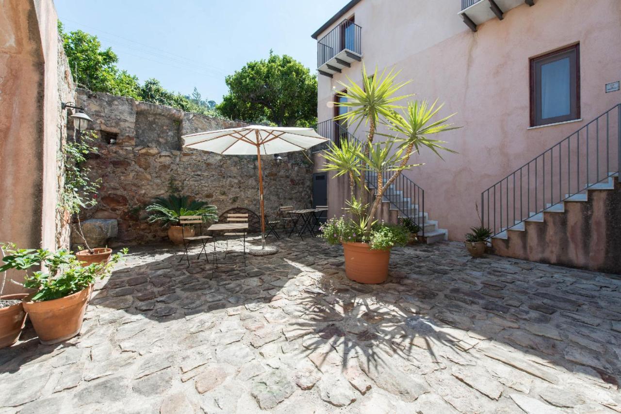 Apartment Palamara 1868