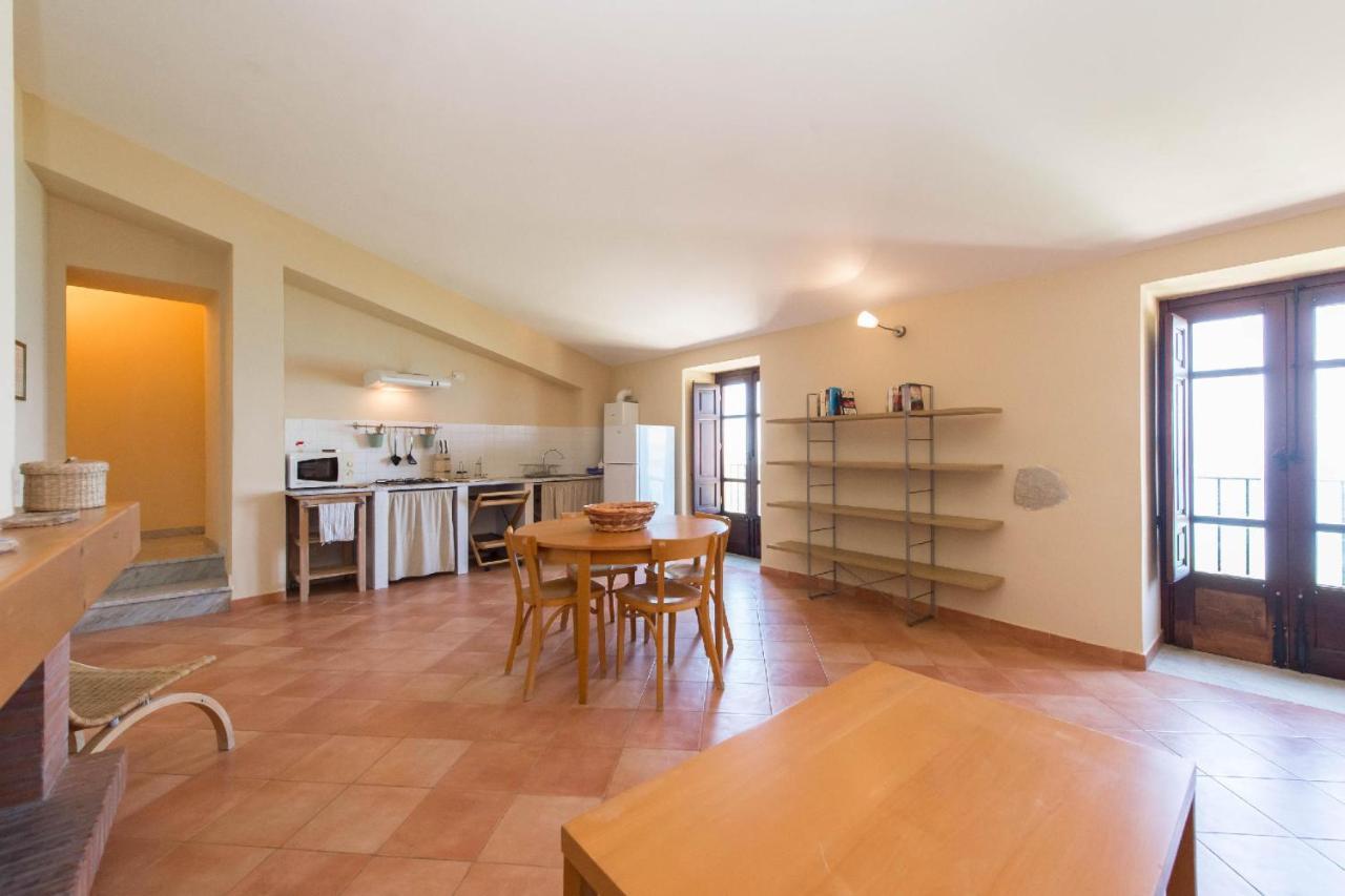 Apartment Palamara 1868 *