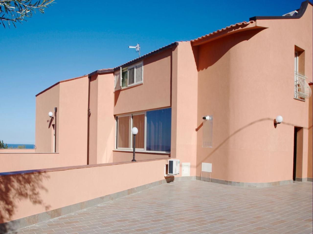 Ogliastrillo Apartment *