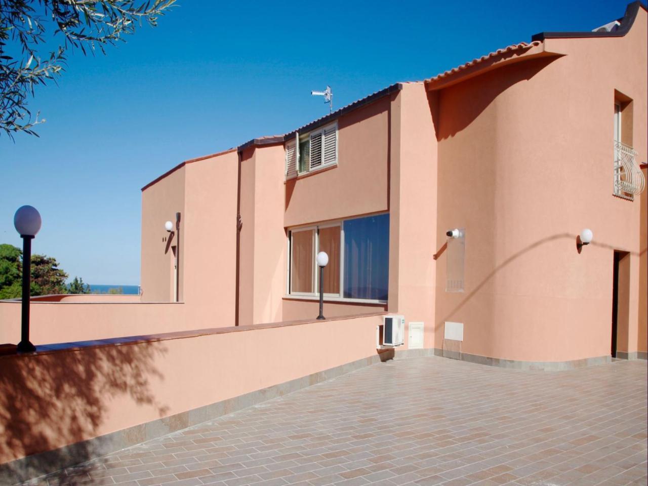 Apartment Ogliastrillo Cefalu