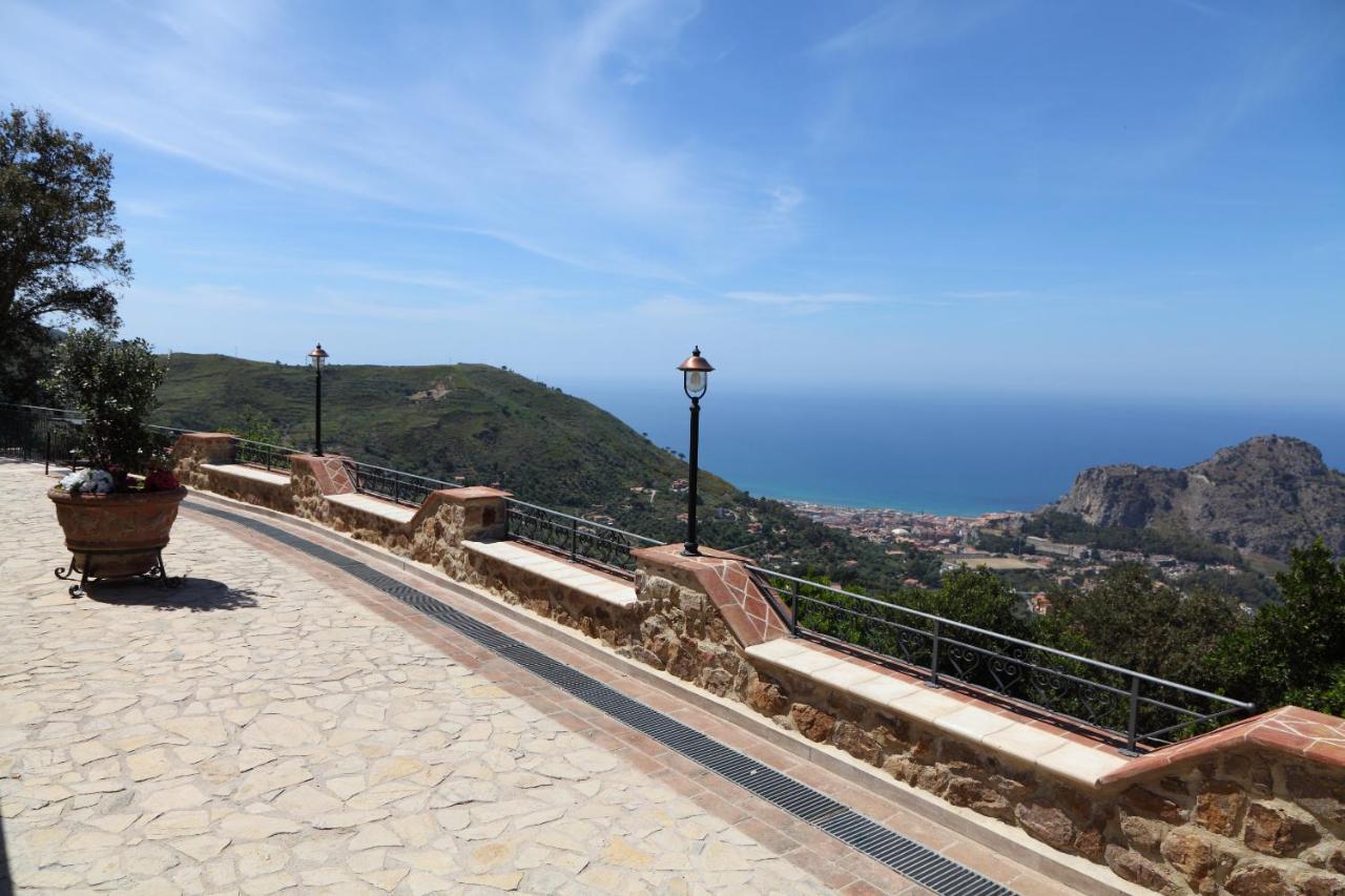 Sikelios Aparthotel Cefalu